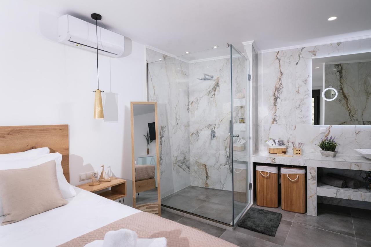 Aphrodite Luxury Accommodation 마탈라 외부 사진