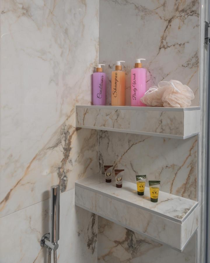 Aphrodite Luxury Accommodation 마탈라 외부 사진