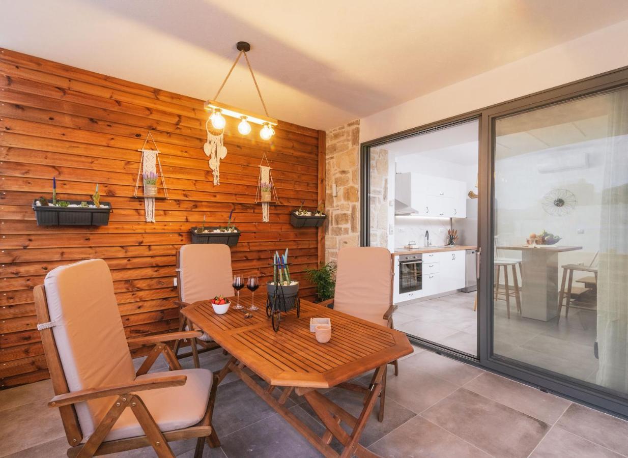 Aphrodite Luxury Accommodation 마탈라 외부 사진